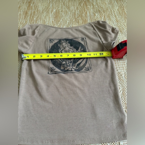 Urban Outfitters Kimchi Blue Women's Goddess Brown Graphic Tee,Size L,NWT - Picture 5 of 9